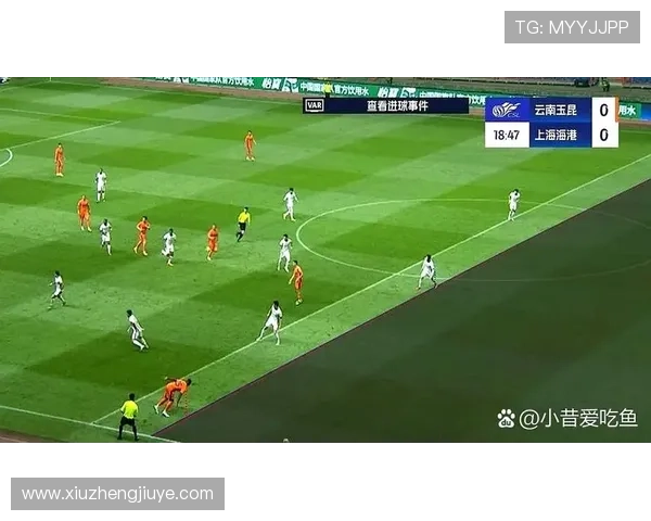 聚焦世界杯裁判哨声频率背后的判罚尺度与比赛节奏变化深层解析 - 副本 (3) - 副本 - 副本